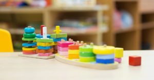 Qu’est-ce qui fait d’un jouet un jouet Montessori